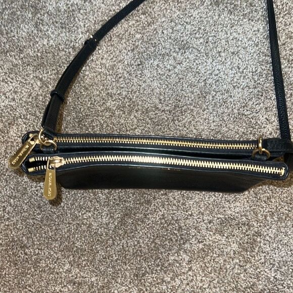 Michael Kors Double Pouch Crossbody Med/Large Black Pebbled Leather Excellent! - Picture 8 of 14